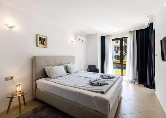 Oasis Club - 