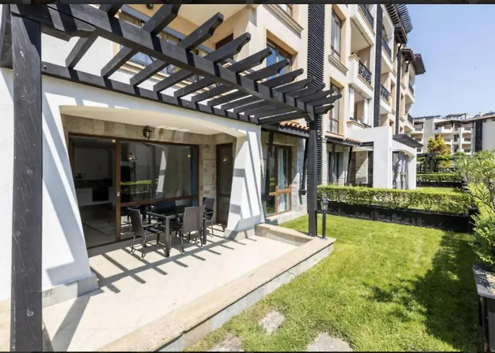 Oasis Club - 